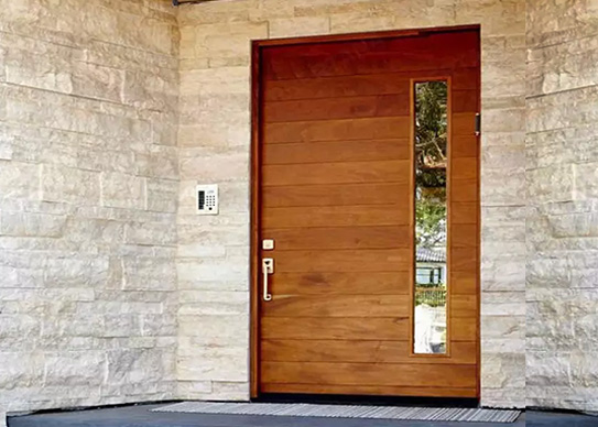¿Cómo elegir el material para las puertas de entrada del apartamento?