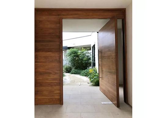 Cinco diseños de puertas de habitaciones para personalizar su hogar
