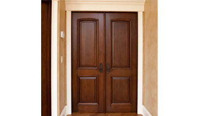 Notas para la puerta de madera elegir e instalación